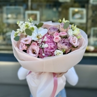 Доставка цветов весной — быстрый способ порадовать близких